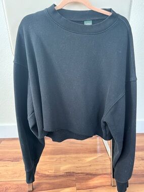 wild fable Black Cropped Crewneck Sweatshirt